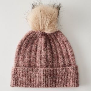 Aritzia Beanie